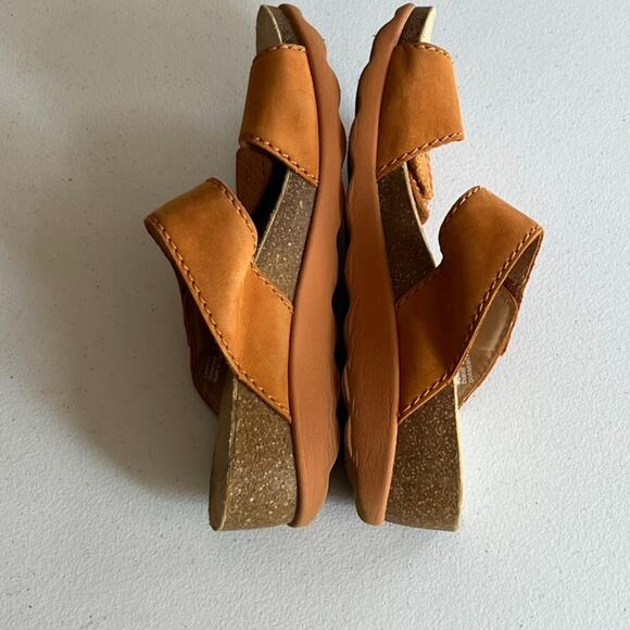 Dansko Sandals Women's Size EU 37 M US 6.5 Maddy Milled Nubuck Hoop and Loop - Picture 6 of 9